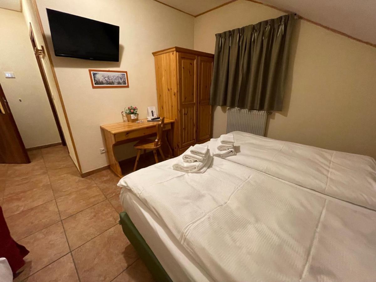 Hotel Trieste Tarvisio Esterno foto